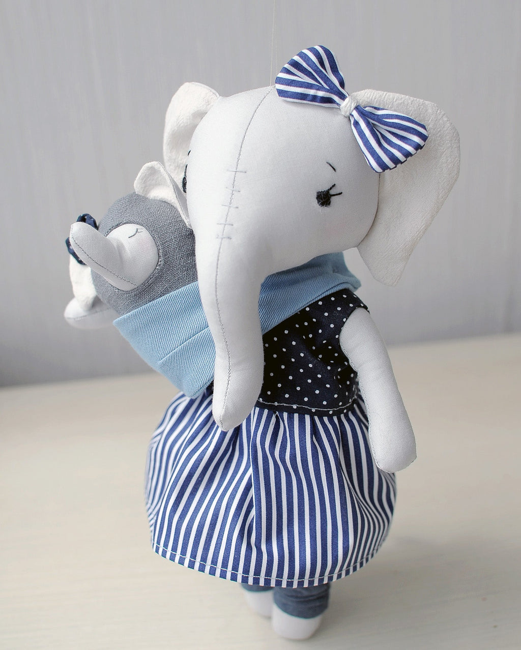 Mom and baby elephant doll